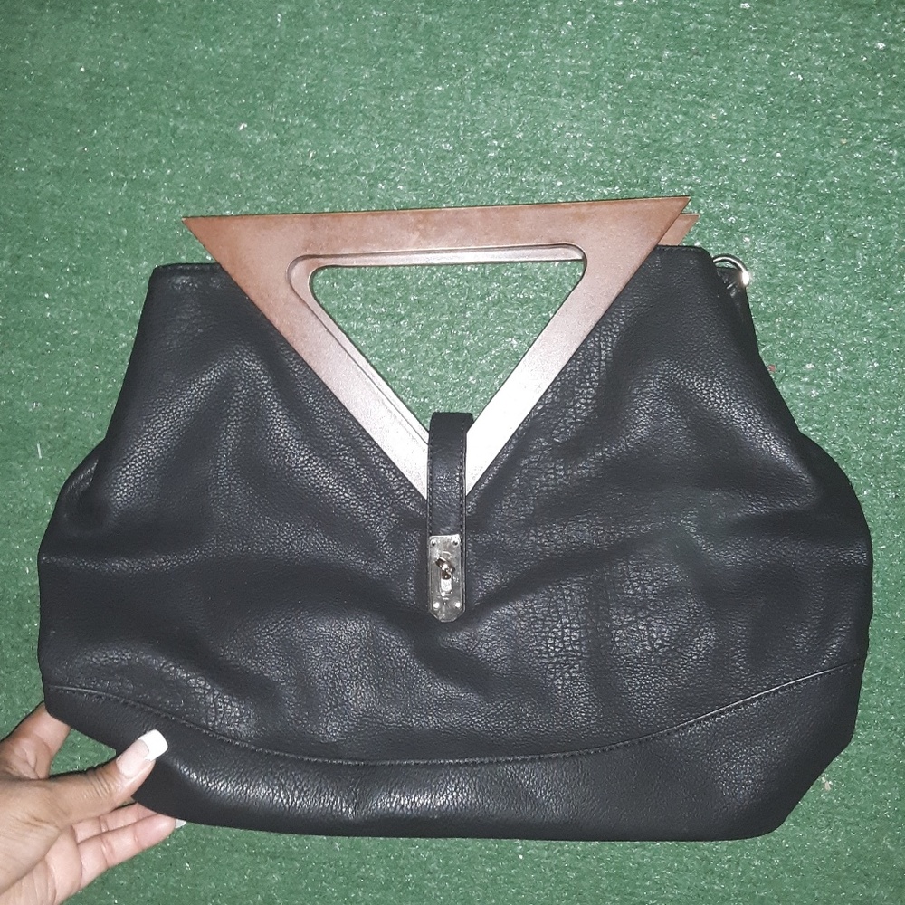 Black Bag Wooden Handles